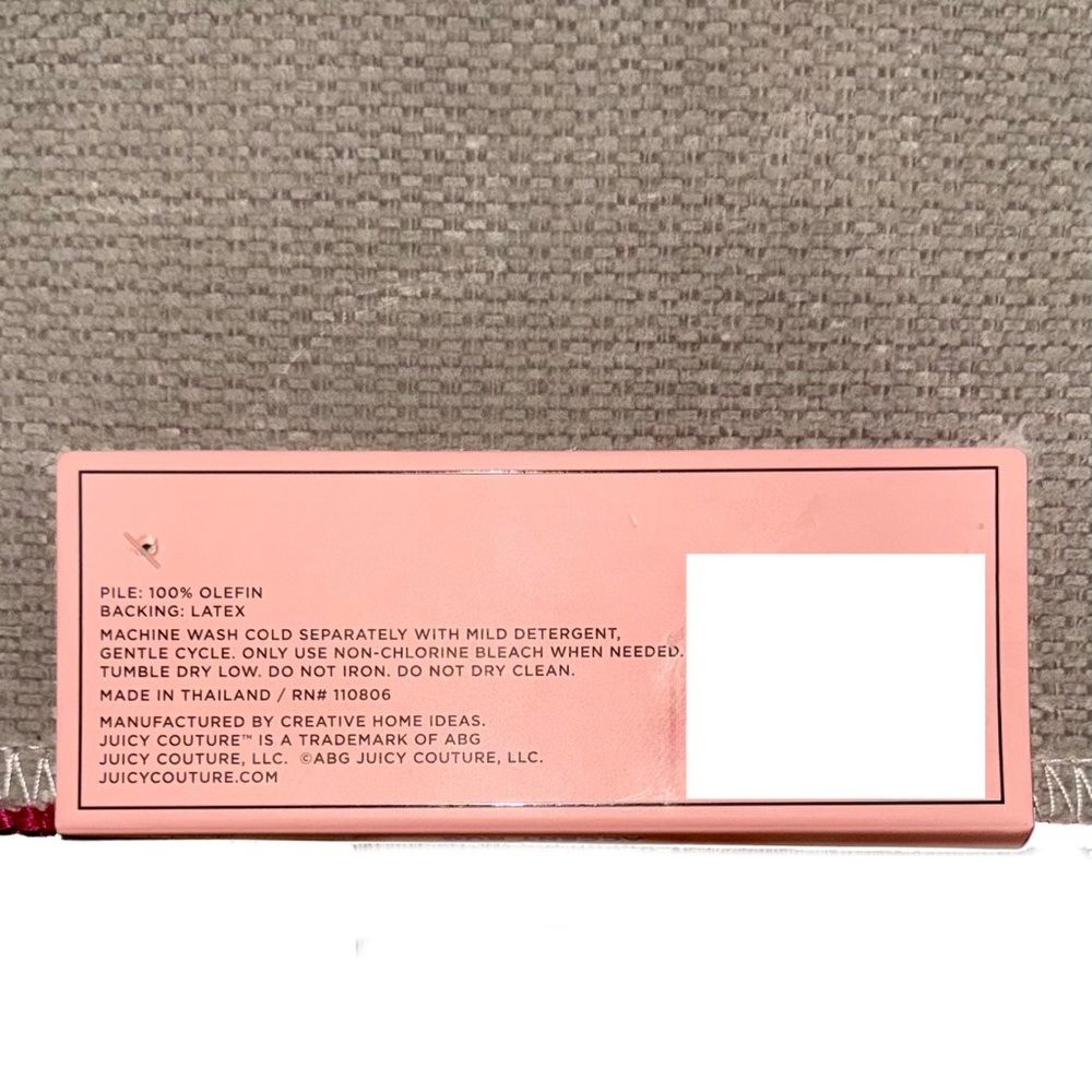 **SOLD** Juicy Couture Home Valentine’s Day Decor Hot Pink Hearts Accent Rug - Picture 6 of 7